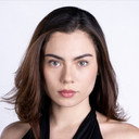 Karla Cañamar als Clara Vergara