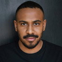 Nasir Villanueva als Julio