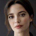 Joana Ribeiro als Sofia