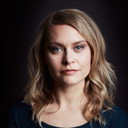 Tjasa Ferme als Denise Lambert