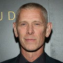 Jamie Harris als Royce