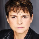 Wenne Alton Davis als Police Officer