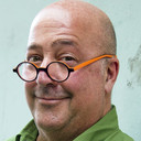Andrew Zimmern als Himself