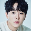 Yoon Woo als Jung Ok-nam