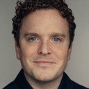 Joshua McGuire als Liam (segment "Mine")