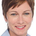 Stephanie Gosk als 