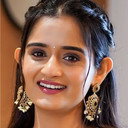 Gopika Anil als Meenakshi