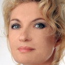 Annick Massis als Léïla