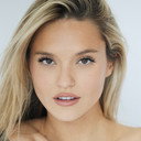 Alina Rose Armstrong als Grace
