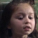 Isabella Miles als Ève Aged 4