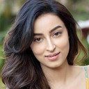 Chandni Sharma als Arshi Mukherjee Bose