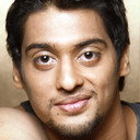 Vijay Victor Jesudoss als Suresh
