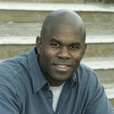 Luis Beckford als FBI Agent