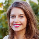 Simona Martausová als spev, gitara, klavír