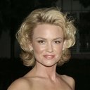 Kelly Carlson als Motorcycle Gang Member