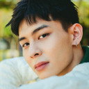 Isaac Yang als Yan-Hua Liu