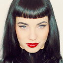 Vivi Sterling als Brandy