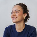 Gülseren Erkut als Aylin