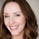 Jennifer Courtney als Stella Kennedy