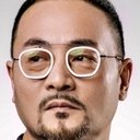 程泓 als Chairman Wong Ching Ting