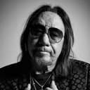 Ace Frehley als Guitar, Vocals