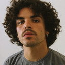 Pedro Vinicius als Thomás