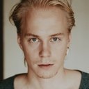 Tatu Sinisalo als Korhonen