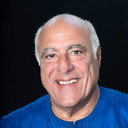 Alan Ceppos als Charlie