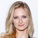 Sorel Carradine als Valerie Nixon