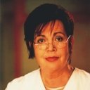 Walfriede Schmitt als Фридель, кормилица детского дома