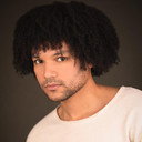 Brendan Riley als Bob