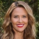 Jill Wagner als Millicent, friend at shower