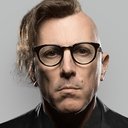 Maynard James Keenan als Dog Walker #1