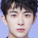 铭亮 als Lu Xun