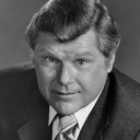 Bob Hastings als Commissioner Gordon (voice)