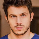 João Villa als Azel