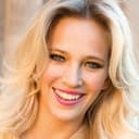 Luisana Lopilato als Mía Colucci