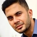 Fikry Ibrahim als Inspector Saiful