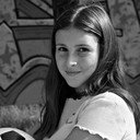 Laura Garcia als Aitana