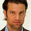 Bas Muijs als Agent