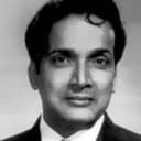 M. N. Nambiar als Sethupathi, Vijay's father