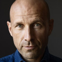 Adam Holm als DR vært, Deadline
