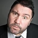 Ricky Grover als Oswald