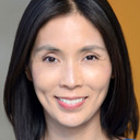 Kathleen Kwan als Athena