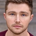Sterling Knight als Alex O'Donnell