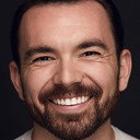 Max Clayton als Tom / Ensemble