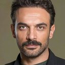 Uğur Aslan als Zahir