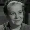 Nora Gordon als Miss Arris