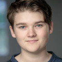 Brody Rose als Kicking Boy