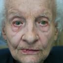 Ray Shirley als Mrs. Johnson